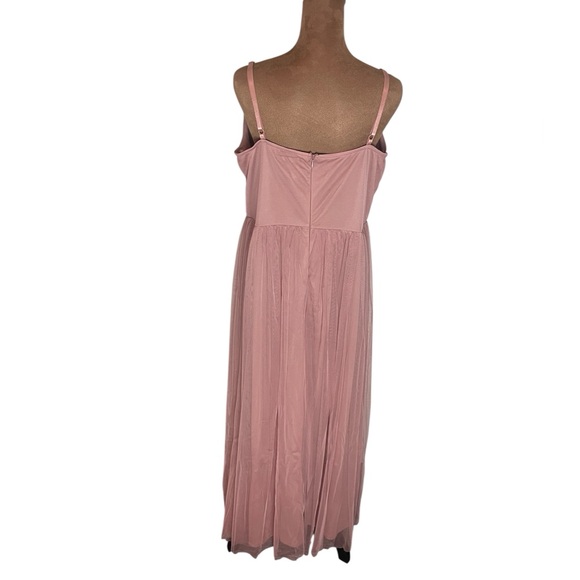 Lovely Grace Party Dress – Size L, Impeccable - Picture 5 of 13